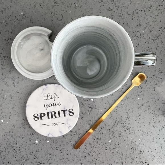 Not a Day Over Fabulous Ceramic Marble Gold Mug - Picture 2 of 10